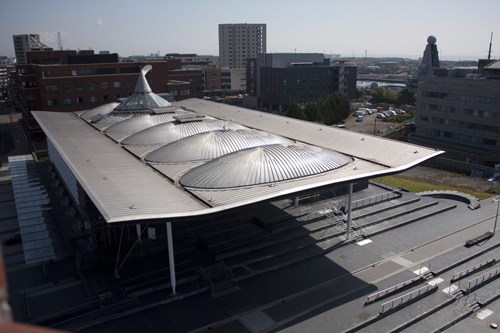 A picture of the roof of the Senedd building taken from the Pierhead roof